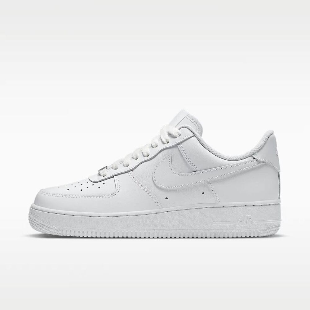 Nike Womens Size 7 Air Force 1's Sneakers Classic White Chunky Streetwear Casual